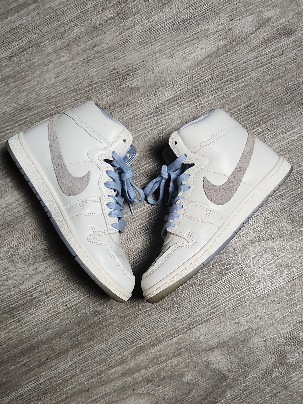 Nike Women’s Air Ship × Forget Me Nots - Picture 4 of 7